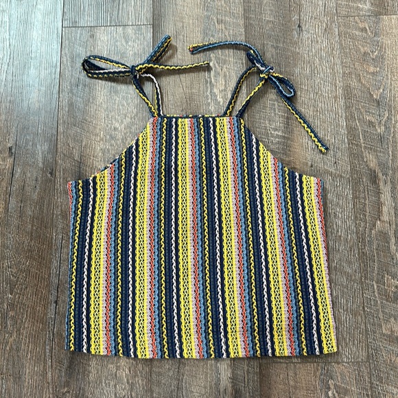 Texture & Thread Madewell crochet tie shoulder top - Picture 3 of 6